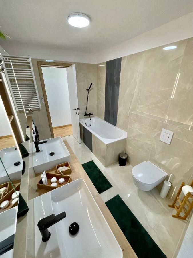 Centropolitan Penthouse #Jacuzzi #Freeparking Apartment Budapesta Exterior foto